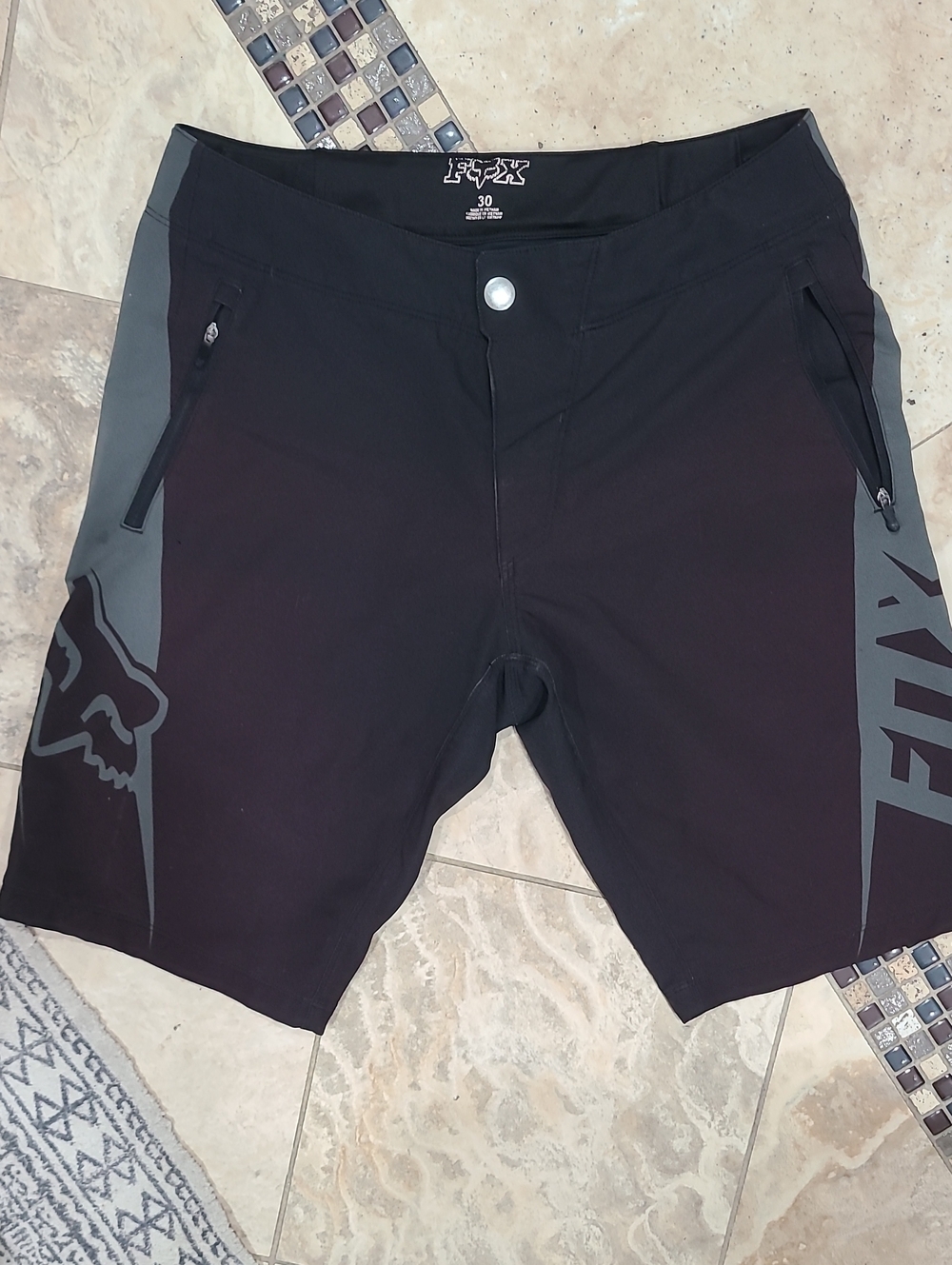 Fox Men's Black and Gray Athletic Bike Shorts